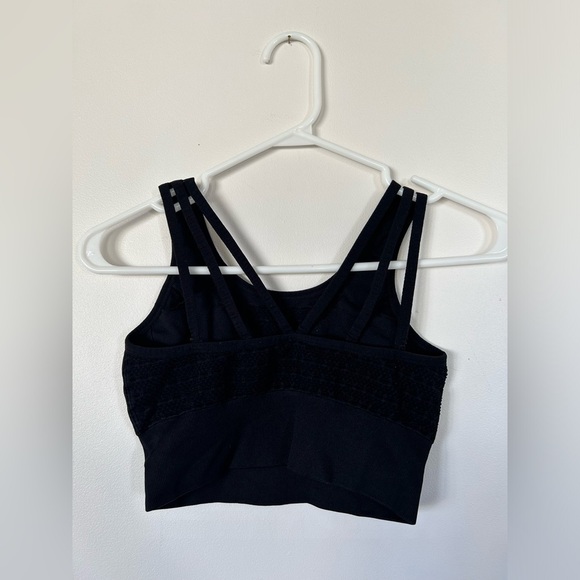 Gymshark Energy Seamless Black Crop Top - Picture 7 of 7